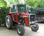 Massey Ferguson 575