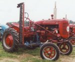 Farmall A tractor met maaibalk